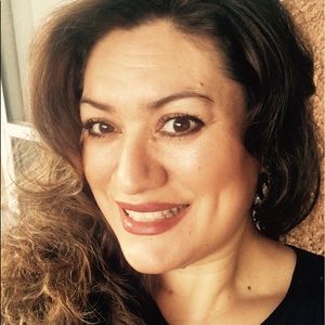 Meet your Posher, Maria